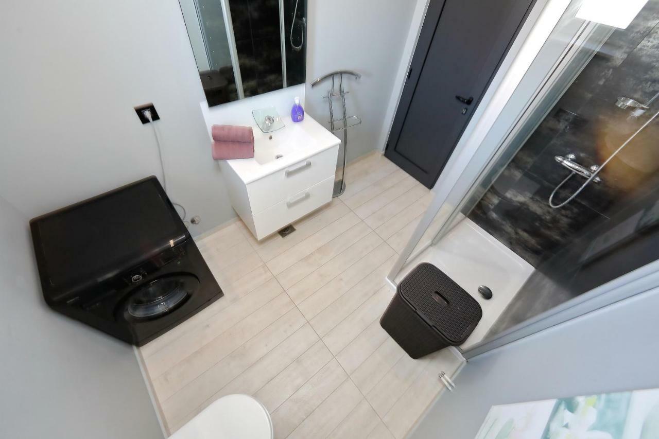 Apartments Neli Bibinje Eksteriør billede