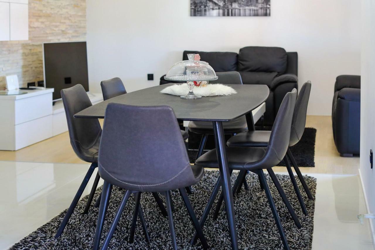 Apartments Neli Bibinje Eksteriør billede